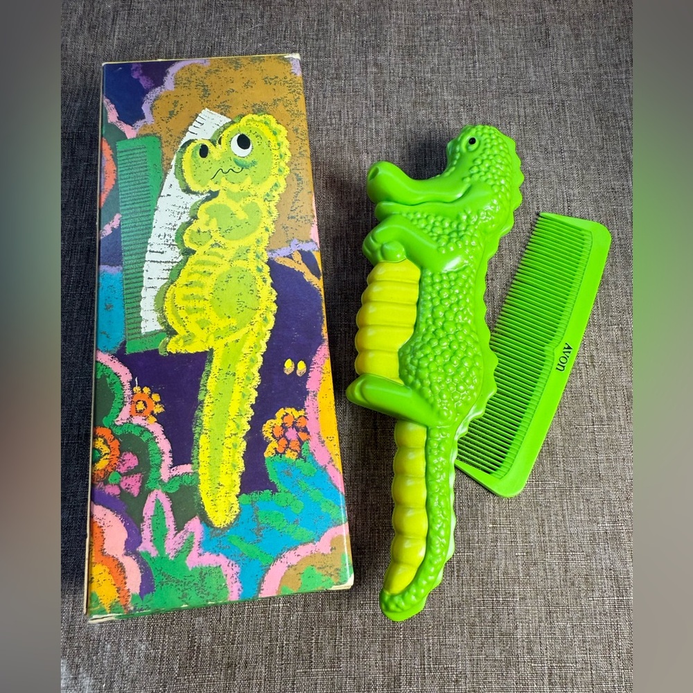 ✨Vintage Avon “Al E. Gator” Comb Set – NEW in Box – Rare 1970s Kids Collectible✨